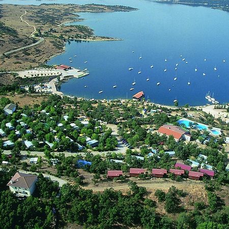 Camping De Cervera De Buitrago エクステリア 写真