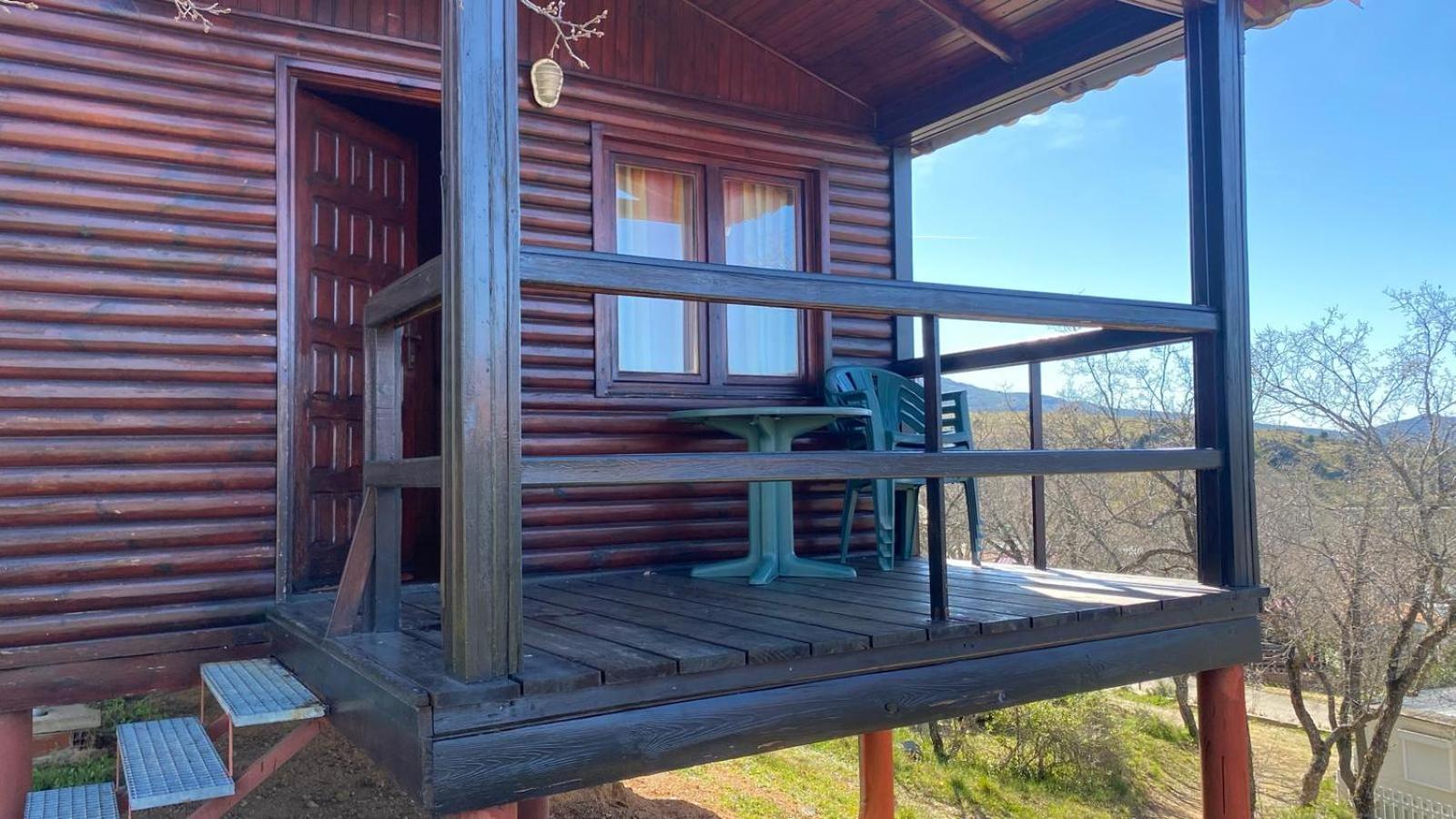 Camping De Cervera De Buitrago エクステリア 写真