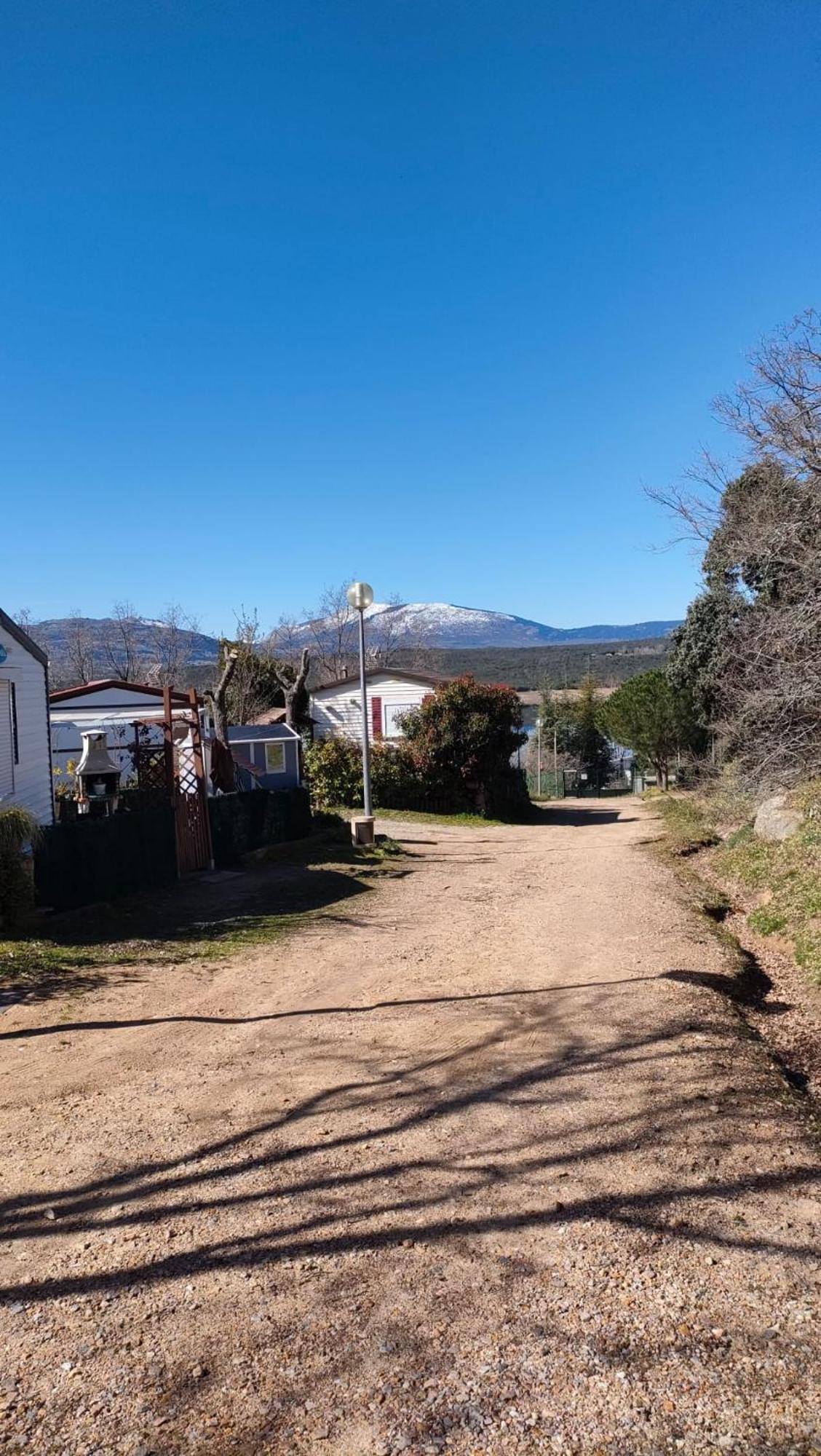Camping De Cervera De Buitrago エクステリア 写真